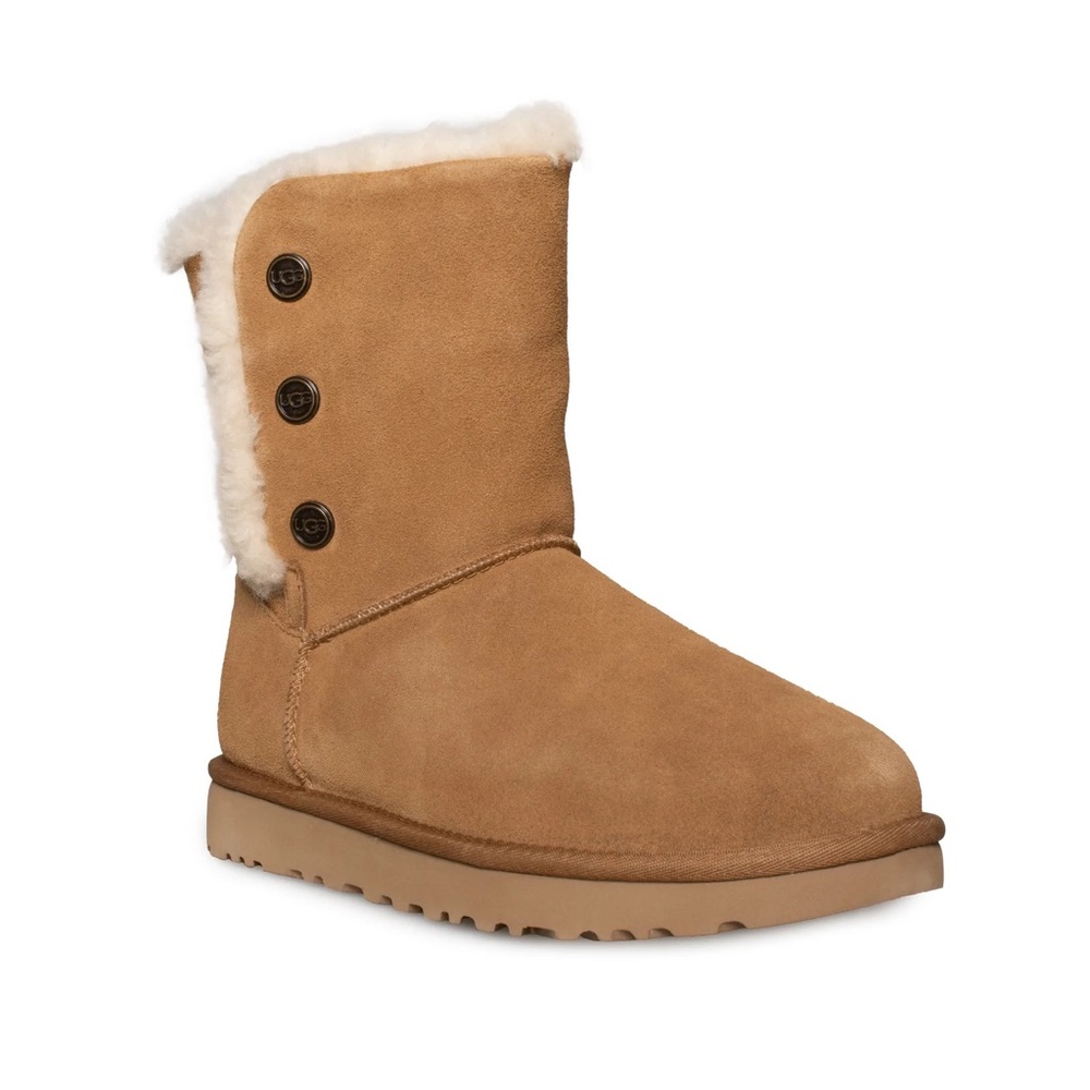UGG Women’s Bailey Snaps Chestnut Suede Boots